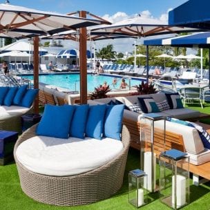 bahia mar pool and lounge seating